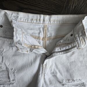 American Eagle White Distressed Jeans